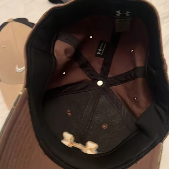 2 under armor caps. 2  browning caps - Picture 9 of 10